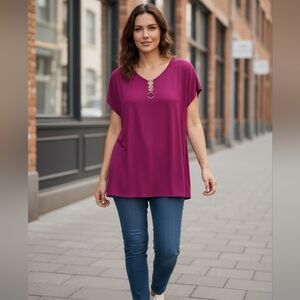 Coco Bianco -NWT Raspberry Cap Sleeve, Hi/Lo Blouse, Rhinestone Embellishments